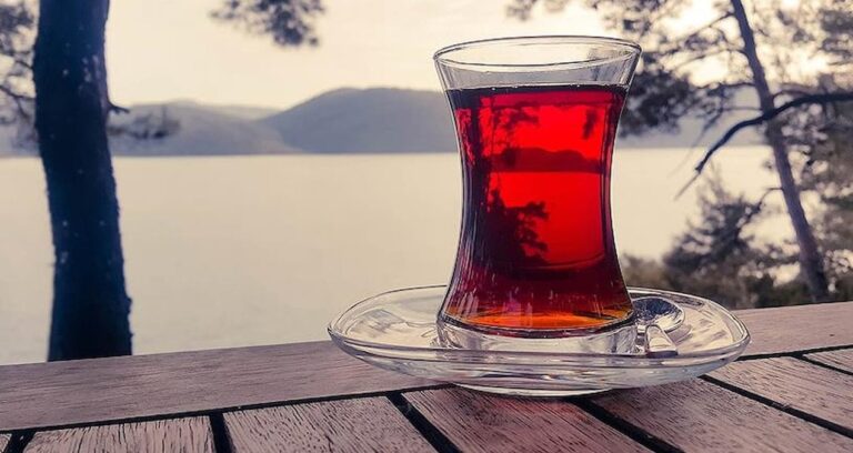 bu turistik ilcede cay ve su 1 tl ilgi her gecen gun artiyor r7b1VNCy