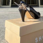 chp efeler genclik kollarindan chpden istifa eden cerciogluna topuklu ayakkabi ile protesto ecqxw6Cw