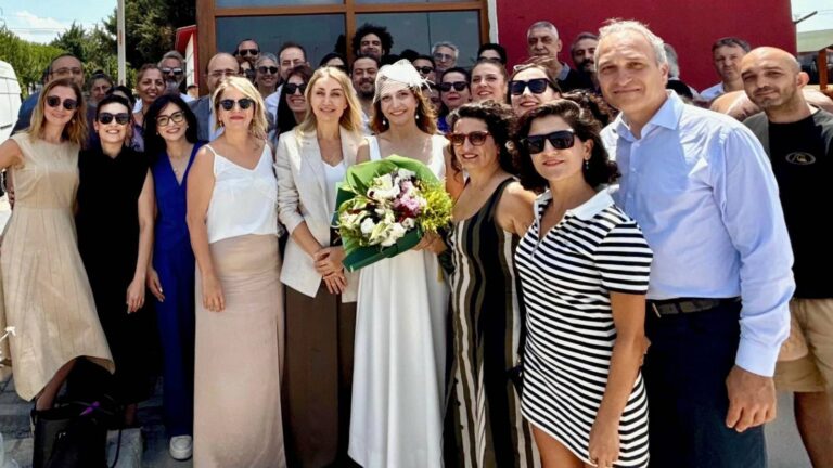 dilek kaya imamoglu sinem keles ve gurkan akgun tum zorluklarin karsisinda birbirlerine ve hayata inancla evet dediler h6UtIA1f