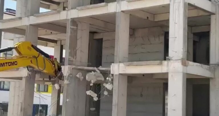 muteahhit kendi insaatini ihbar etti bina yikildi cHsrv26f