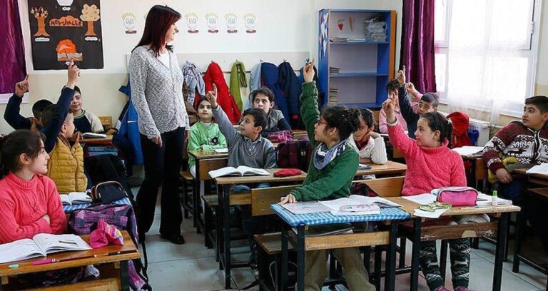 ogretmenler icin tarih belli oldu 3 eylulde basliyor 4DtIlrLx