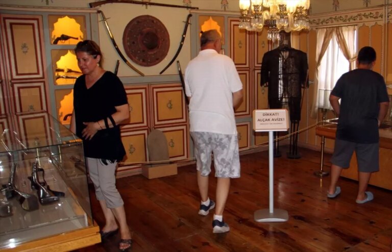 sinopta muze ziyaretcileri icin protokol imzalandi G1phpW3m