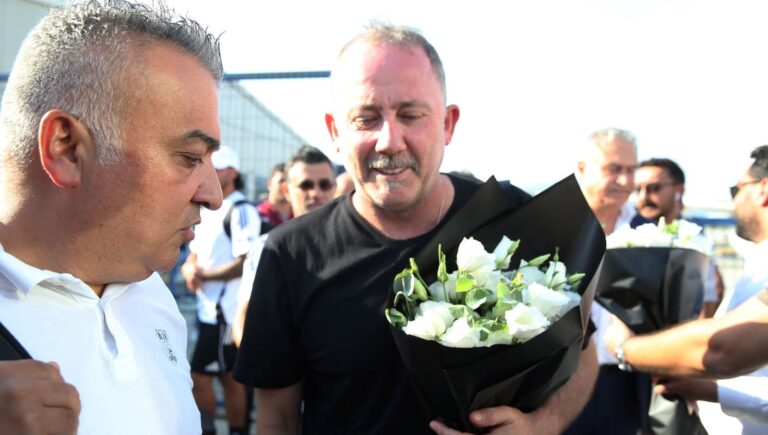 besiktasta sergen yalcinin transfer talepleri ortaya cikti AVc8jDiV