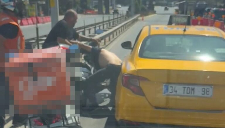taksiciyle motokurye arasinda yol verme kavgasi jKKiVOj1