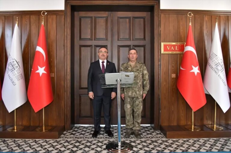 tekirdagda sahipsiz hayvanlar toplantisi VPzl2tYX