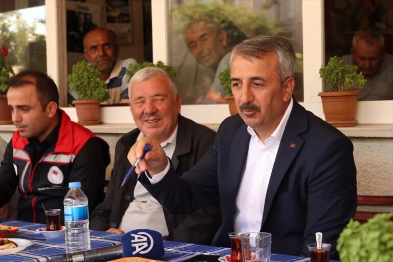 vali sezerden ikiz kardeslere proje destegi Q7w3ha58