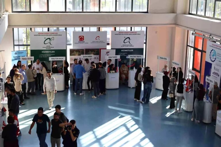adana istihdam fuari basladi VkBIxzOc.jpg