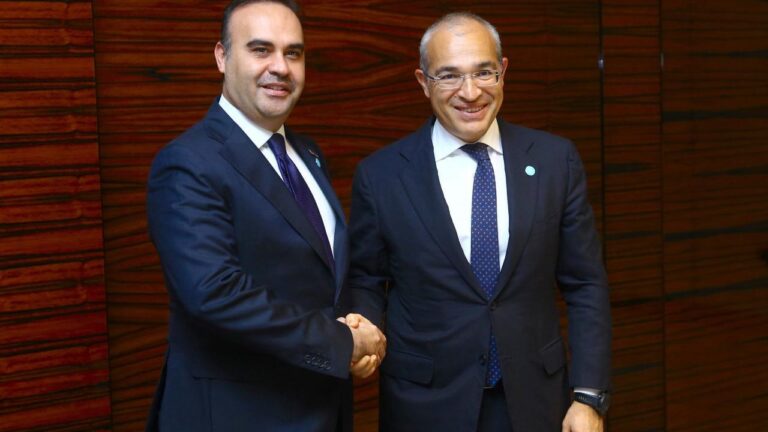 bakan kacirdan bakude diplomasi trafigi 9UjuWzLv.jpeg