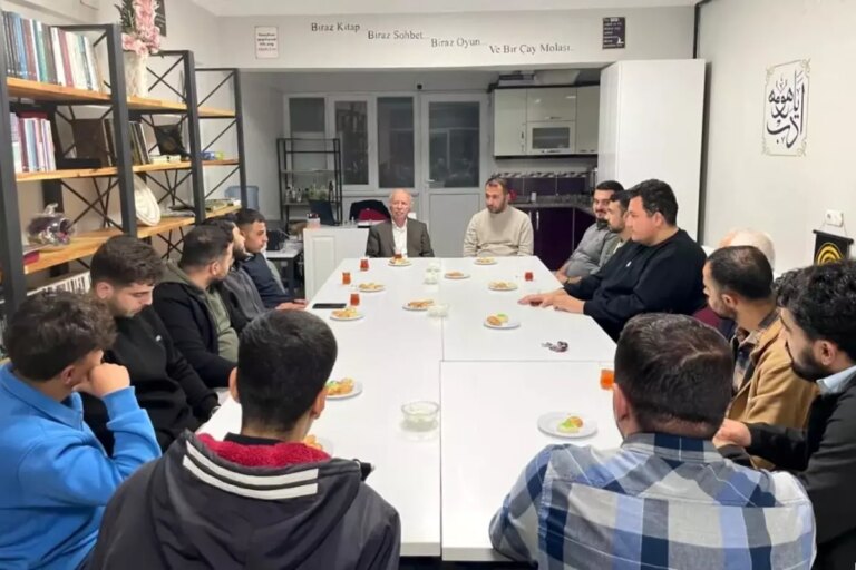 bayburtta genclik bulusmalari devam ediyor teRdL7Kg.jpg