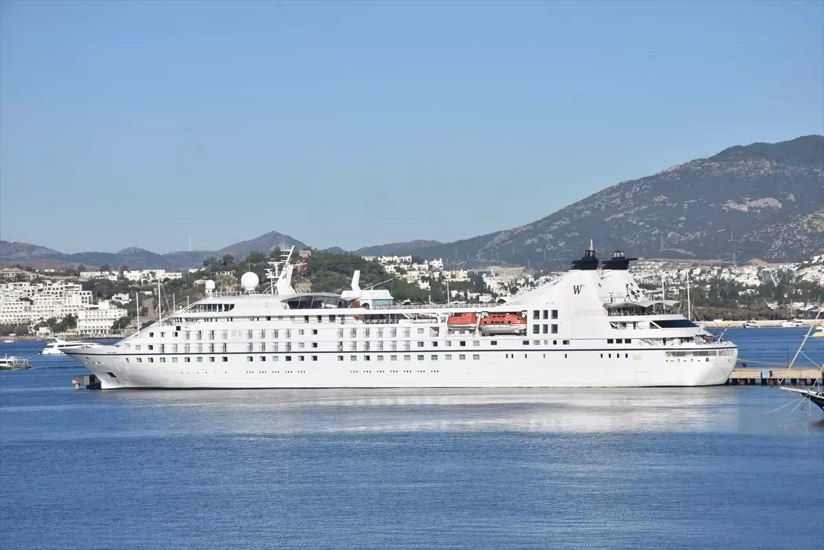 bodruma star legend kruvaziyeri ile 277 turist geldi lSLOHDSH