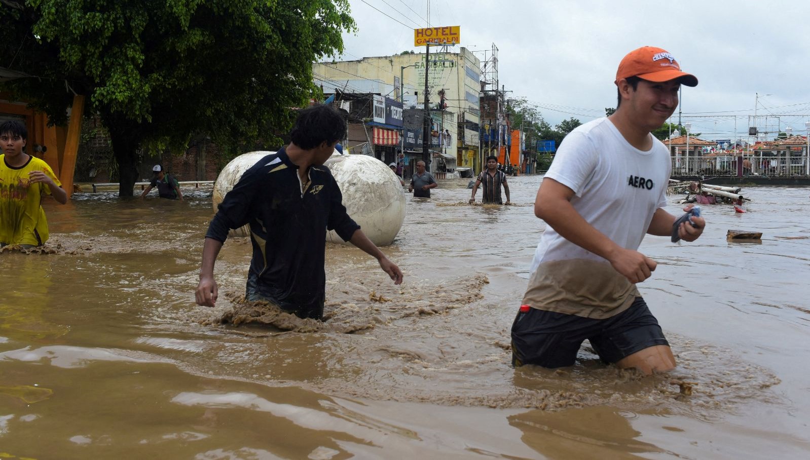 meksikada selin bilancosu agir 23 kisi hayatini kaybetti klFiTXBS