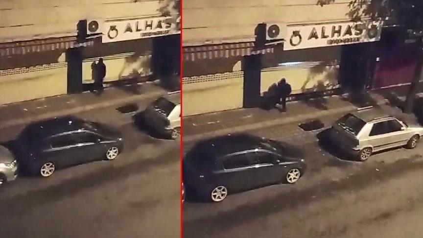 yer bahcelievler dakikalar icinde kuyumcudan 3 kilogram altin caldilar aGNcg7Ei