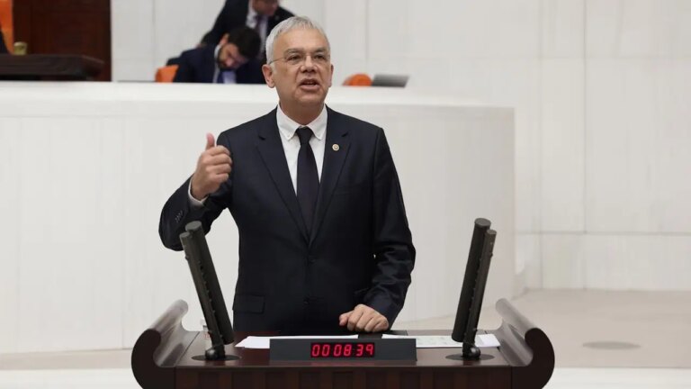 chpli kayihan pala skandal duzeyine ulasti diyerek tepki gosterdi Gzg1fysk.jpg