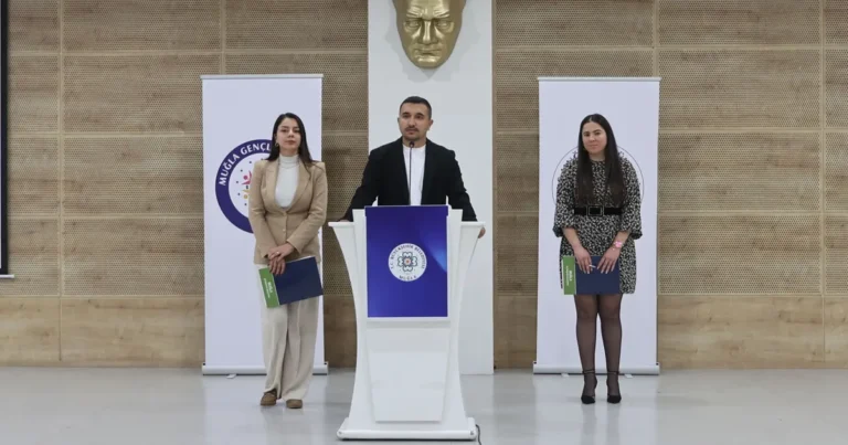 muglanin-gencleri-yerel-yonetimde-soz-sahibi-oluyor-rA8zM6aw.webp