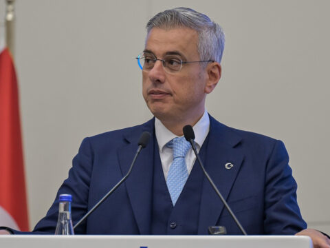 Bakan memisoglu sagliktadunyaya ornek altyapilarinsa ediyoruz P7z4iYG7